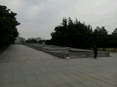 -上海市龙华烈士陵园
