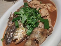 -小船渔村•大连菜•大连焖鱼(黄河路店)