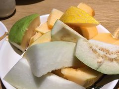 自助水果[赠]xyxn-小鱼小牛·鱼牛干锅·脆鱼火锅(世欧广场店)