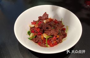 Stir-fried Fresh Yellow Beef with Camellia Oil