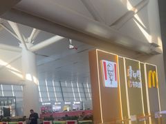 -麦当劳(上海虹桥站30B检票口楼上)