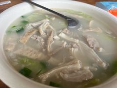 -茅屋大酒店