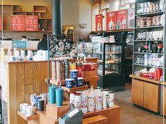 零售区-星巴克臻选(中山石岐大信新都汇店)