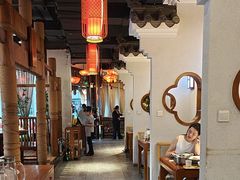 -万重锦·人文川菜馆(骡马市店)