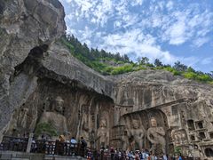 -龙门石窟