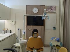 -维乐口腔(美维云门诊陆家嘴店)