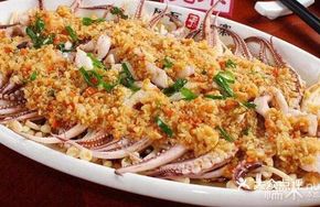 Steamed Fresh Squid with Enoki Mushrooms