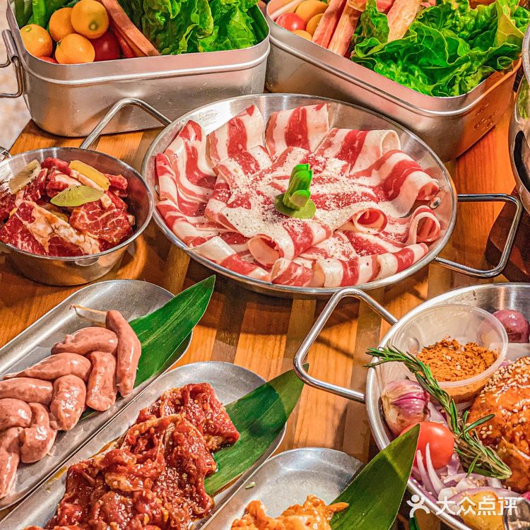 成都 | 叽叽扎扎烤肉场,明星同款露营风烤肉店!