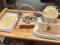 -左庭右院鲜牛肉火锅(环球港店)