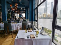 靠窗位-Kathleen's Waitan 凯圣琳江景西餐厅(外滩店)
