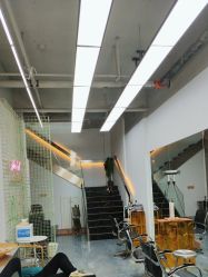 -茶发Salon·烫发染发理发