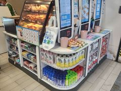 -全家便利店(上海南站站店)