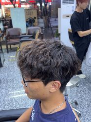 -藤野造型专业烫染接发