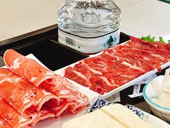 手工切制大刀肉-楼外楼肥羊木炭火锅居(乐群街店)