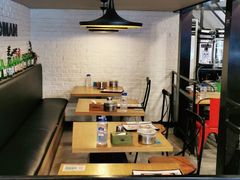 大堂-富乐满韩国正宗炸鸡韩国料理(虹泉路店)