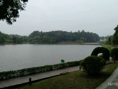 -南国桃园旅游度假区