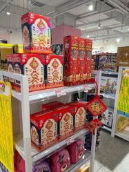 -嗨本可潮玩仓(大兴大悦春风里店)