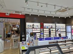 -沫芮眼镜·蔡司·依视路·尼康明月(环创店)