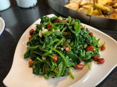 -缘福乡村铁锅炖民宿(八达岭店)