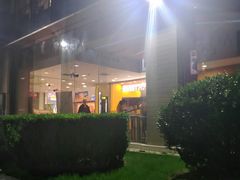 -家乐福(古北店)
