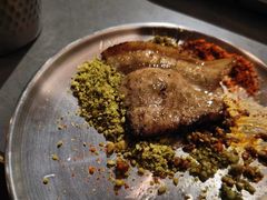 -围炉肉舍•炭烤活鳗•丹东海鲜烤肉(步行街店)