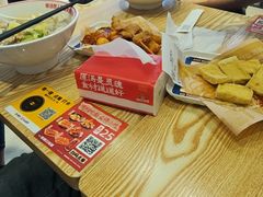 -魔都三兄弟酸辣粉·蘸卤炸串(虹桥万科店)