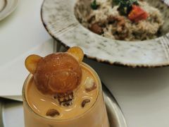 -露露家咖啡店
