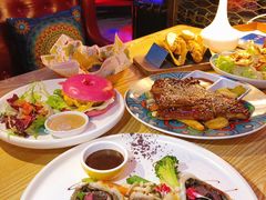 -Famous肥猫墨西哥音乐餐吧(五棵松华熙LIVE店)