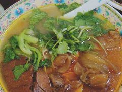 -金杨拉面王小吃面馆·牛三宝面·红烧牛肉粉