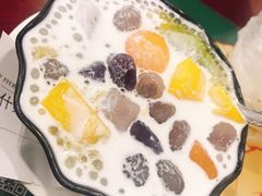 鲜什果西米芋圆-民信老铺(华盖路店)