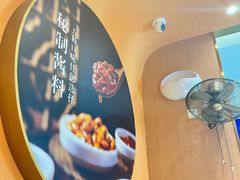 -红渡小香·牛肉麻辣香锅(车站南路店)