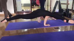 -亚太瑜伽普拉提学院