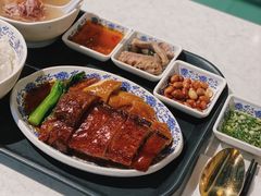 烧鹅拼油鸡饭-裕.鹅庄