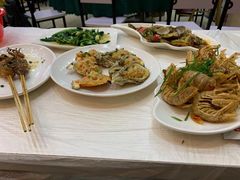 -覃记海鲜美食餐厅