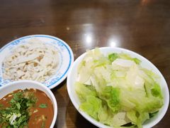 白菜豆腐粉丝-老爆肚满五香烧牛羊肉