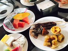 -荣誉国际酒店-云顶旋转餐厅