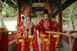 点击看大图 -挪娅婚纱摄影皇家会所