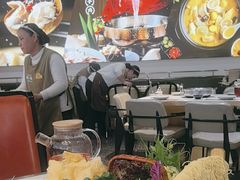 -洪氏嗨捞·猪肚鸡火锅(阳光天地店)