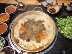 -顶顶汤火牛排火锅·经典铜锅涮肉