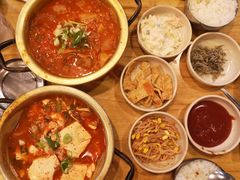 猪颈肉泡菜汤-金北顺大锅家(신사본점)