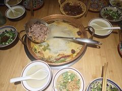 -洱火云南酸菜牛肉火锅(石景山当代商城店)