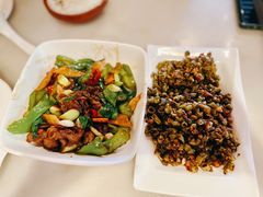 嘉丰小炒肉-嘉丰湘菜馆(芳群园店)