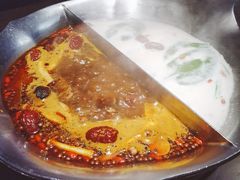 台式麻辣锅-湊湊火锅·茶憩(杭州湖滨银泰in77店)