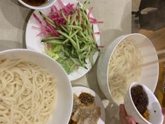 炸酱面-黑八私房老北京炸酱面