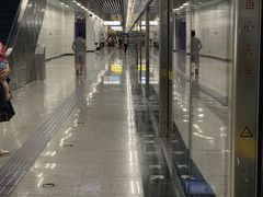 -红土地(地铁站)