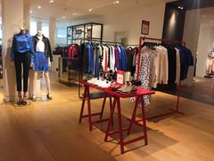 -乐蓬马歇百货公司(Rive Gauche)