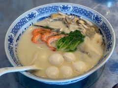 极品鱼头皇-山外山菜馆(玉泉路店)