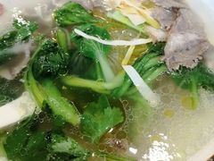 牛肉粉丝汤-小姜锅贴(凤凰街店)
