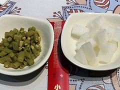 吃粉必备的酸泡椒-丽丽三鲜螺蛳粉(田林路店)