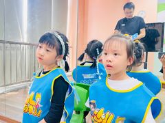 -蓝话筒·少儿成人演讲口才·主持朗诵·戏剧表演(大华第一坊店)